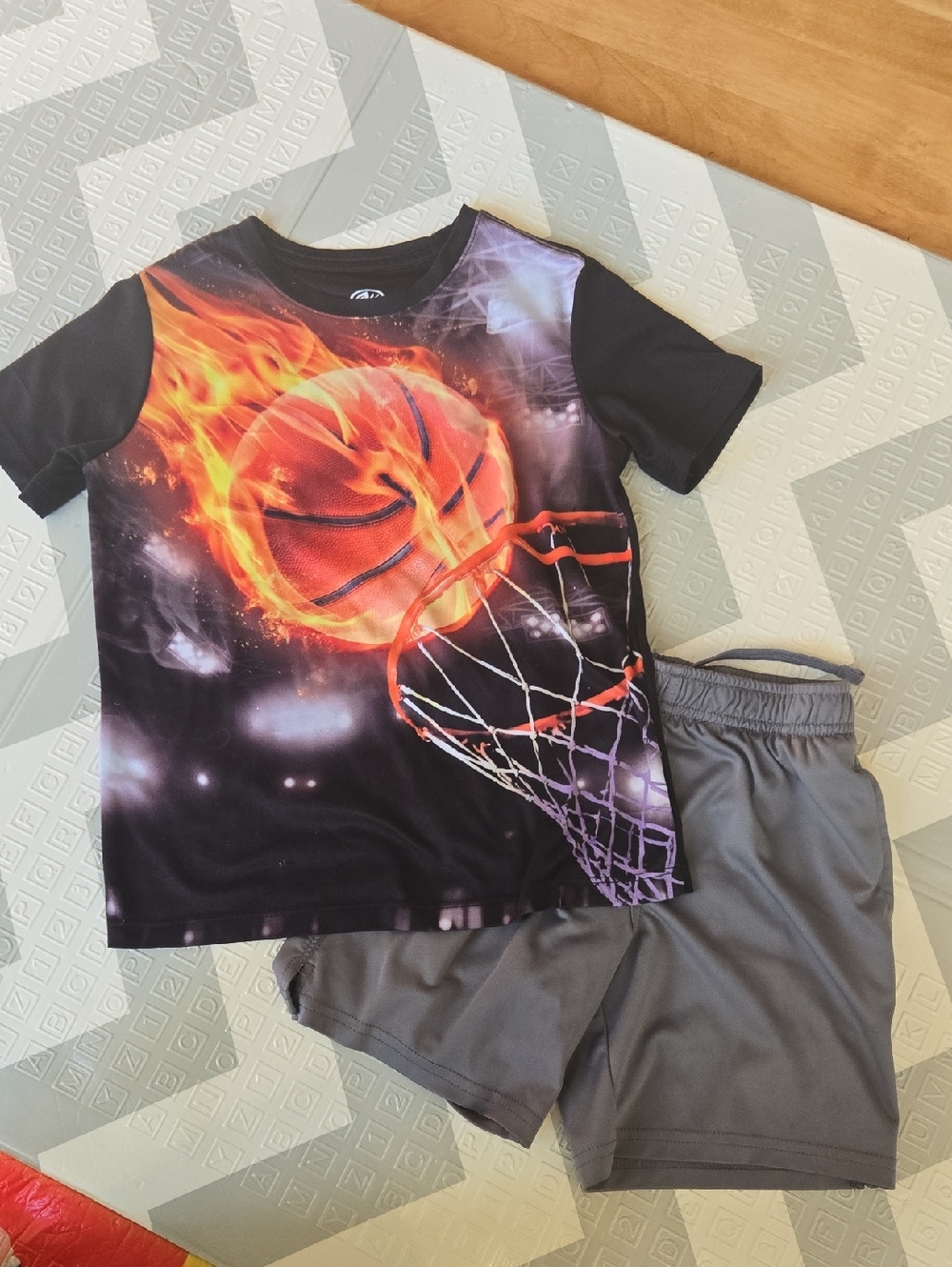 Athletic Works Gray Elastic Waist Athletic Shorts With Brith Basketball Tee